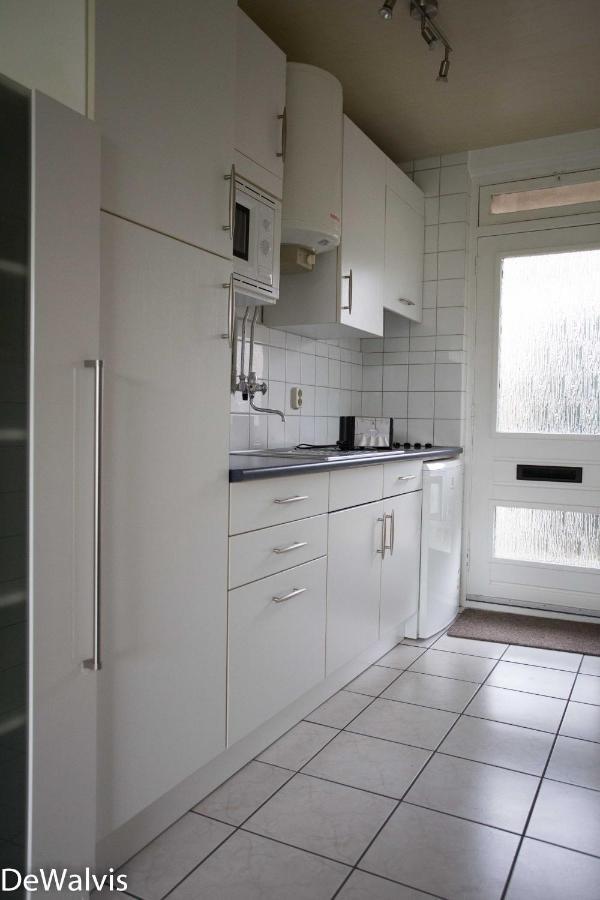 Walvis Nr. 24 *